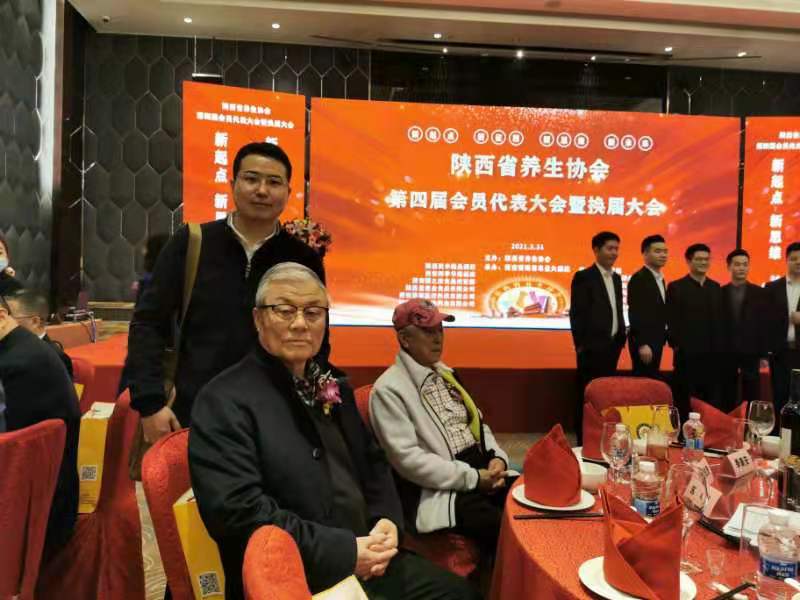 与鲍捷1.jpg
