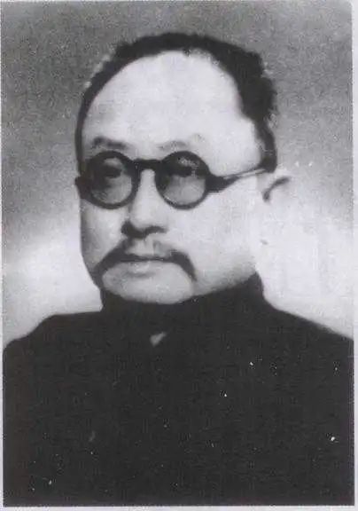 汪逢春.jpeg