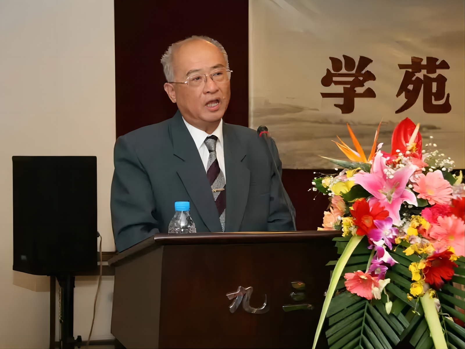 钱超尘2.jpg